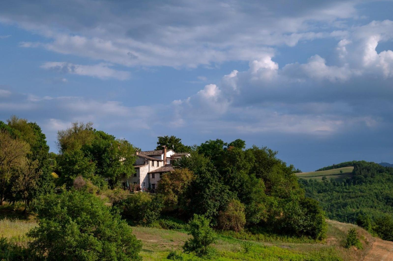 Agriturismo Il Fienile di Cà Battista Cagli Exterior foto